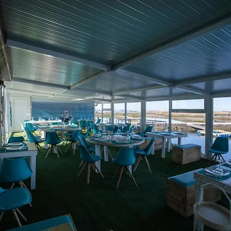 ספינת מלון Barcos Casa Ostraveiro *