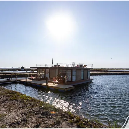 Barcos Casa Ostraveiro אבאירו